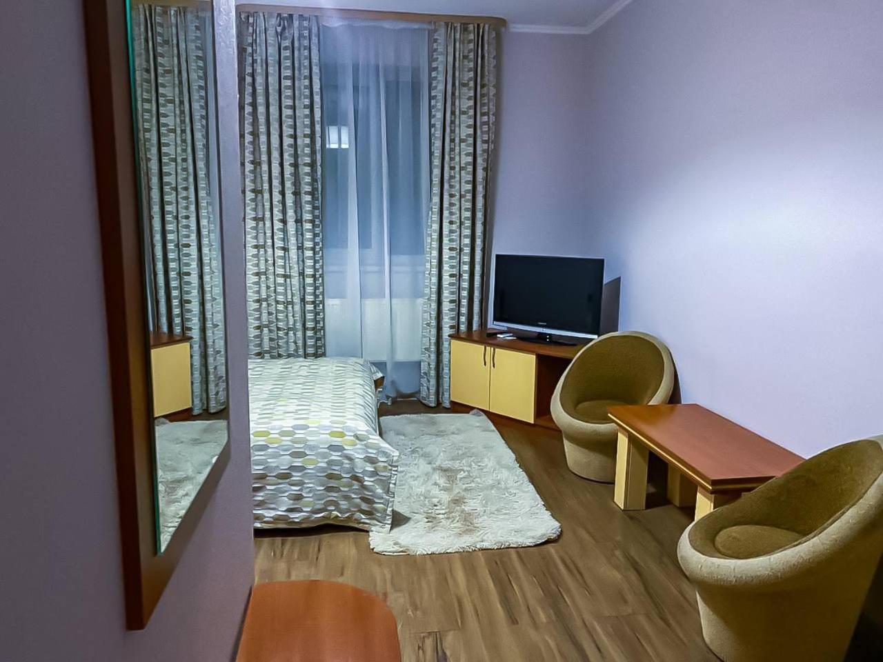 Hotel Europa Truskavets Ngoại thất bức ảnh