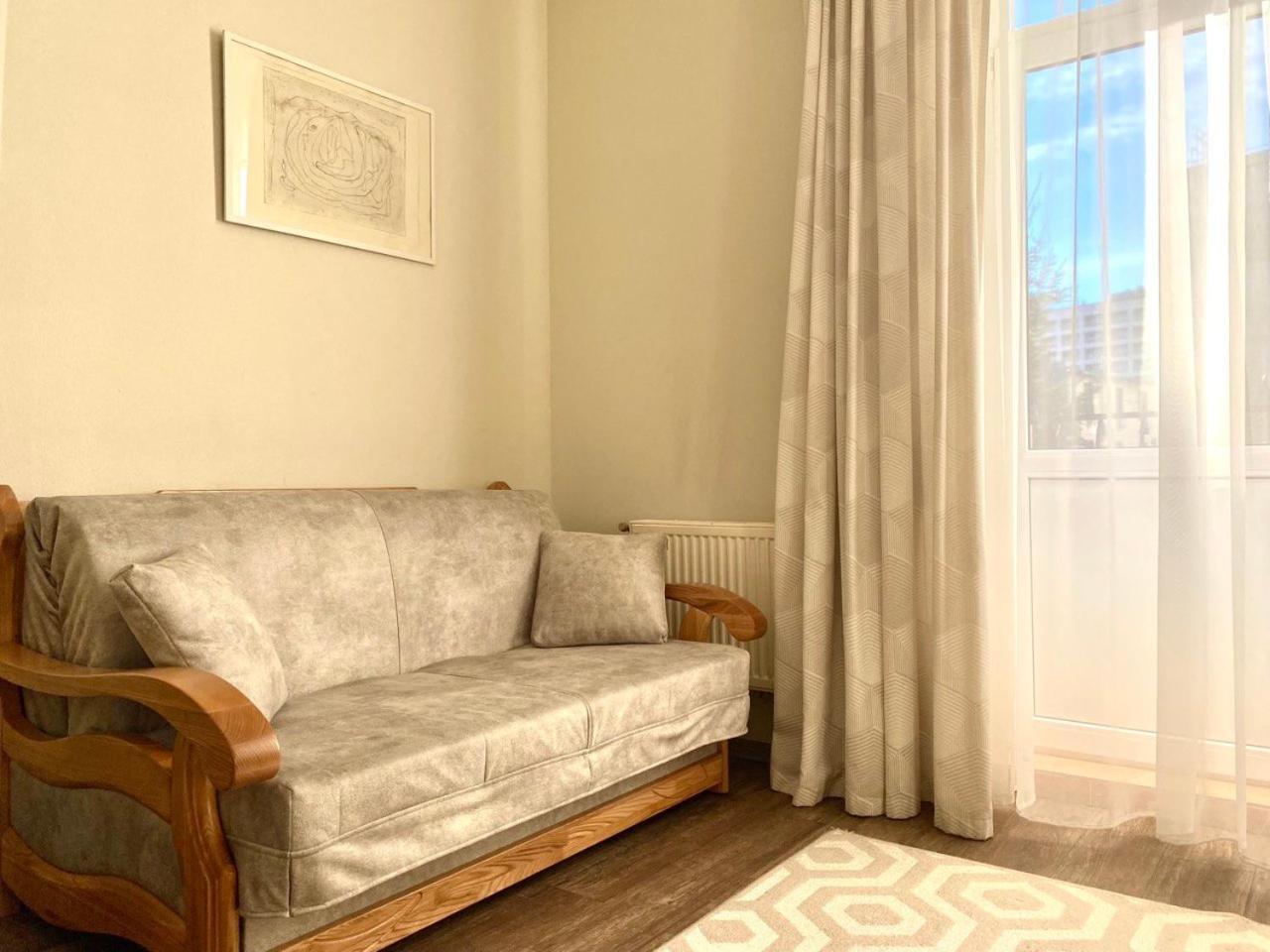 Hotel Europa Truskavets Ngoại thất bức ảnh