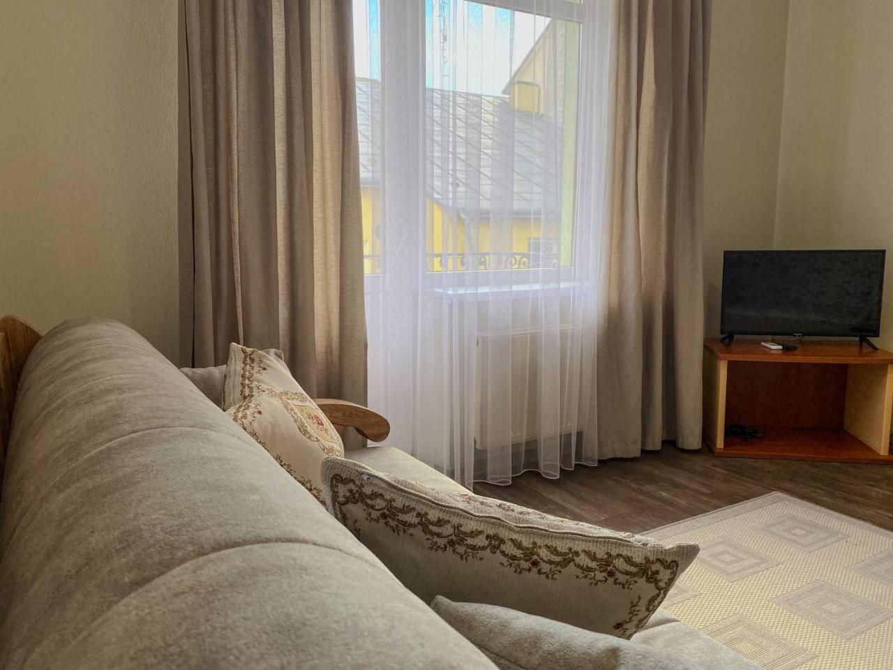Hotel Europa Truskavets Ngoại thất bức ảnh