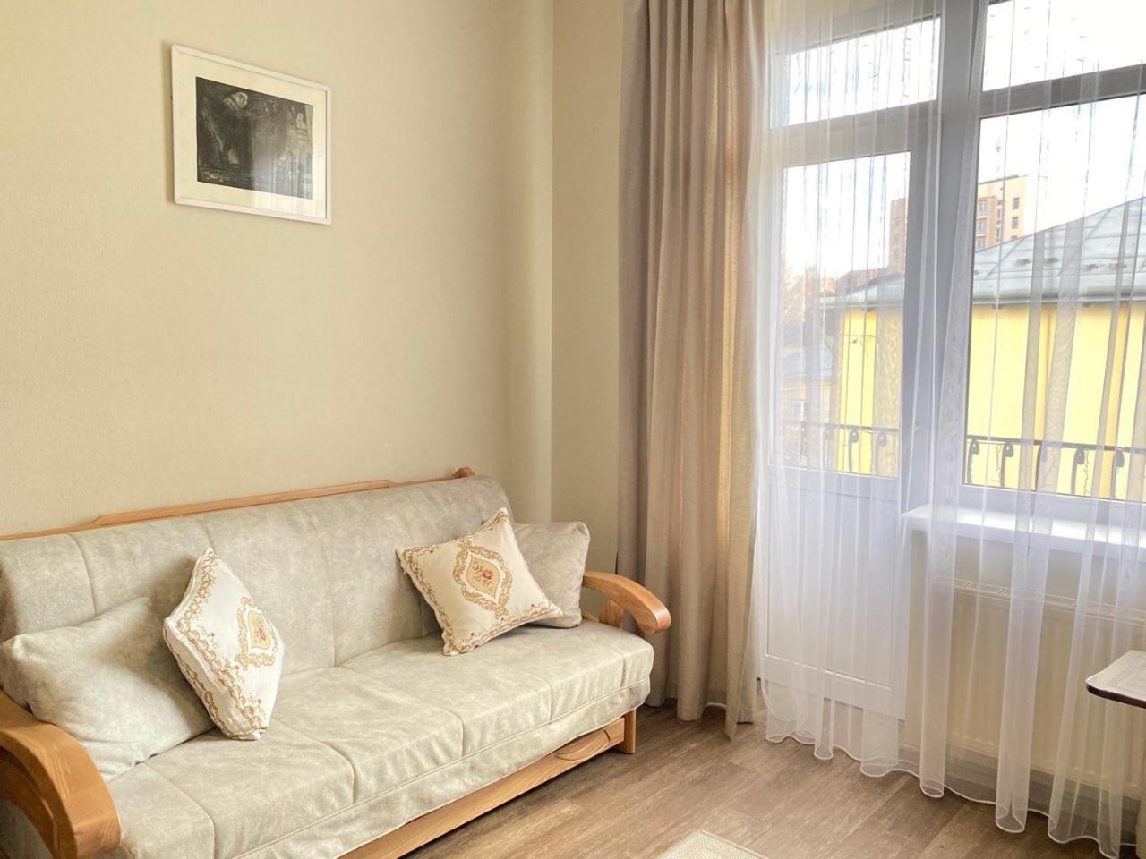 Hotel Europa Truskavets Ngoại thất bức ảnh