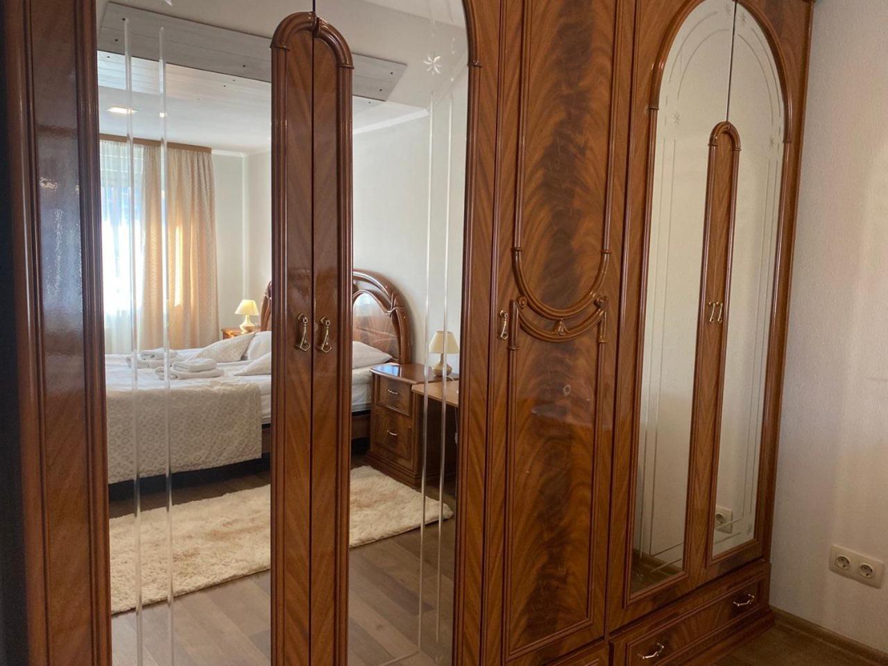 Hotel Europa Truskavets Ngoại thất bức ảnh