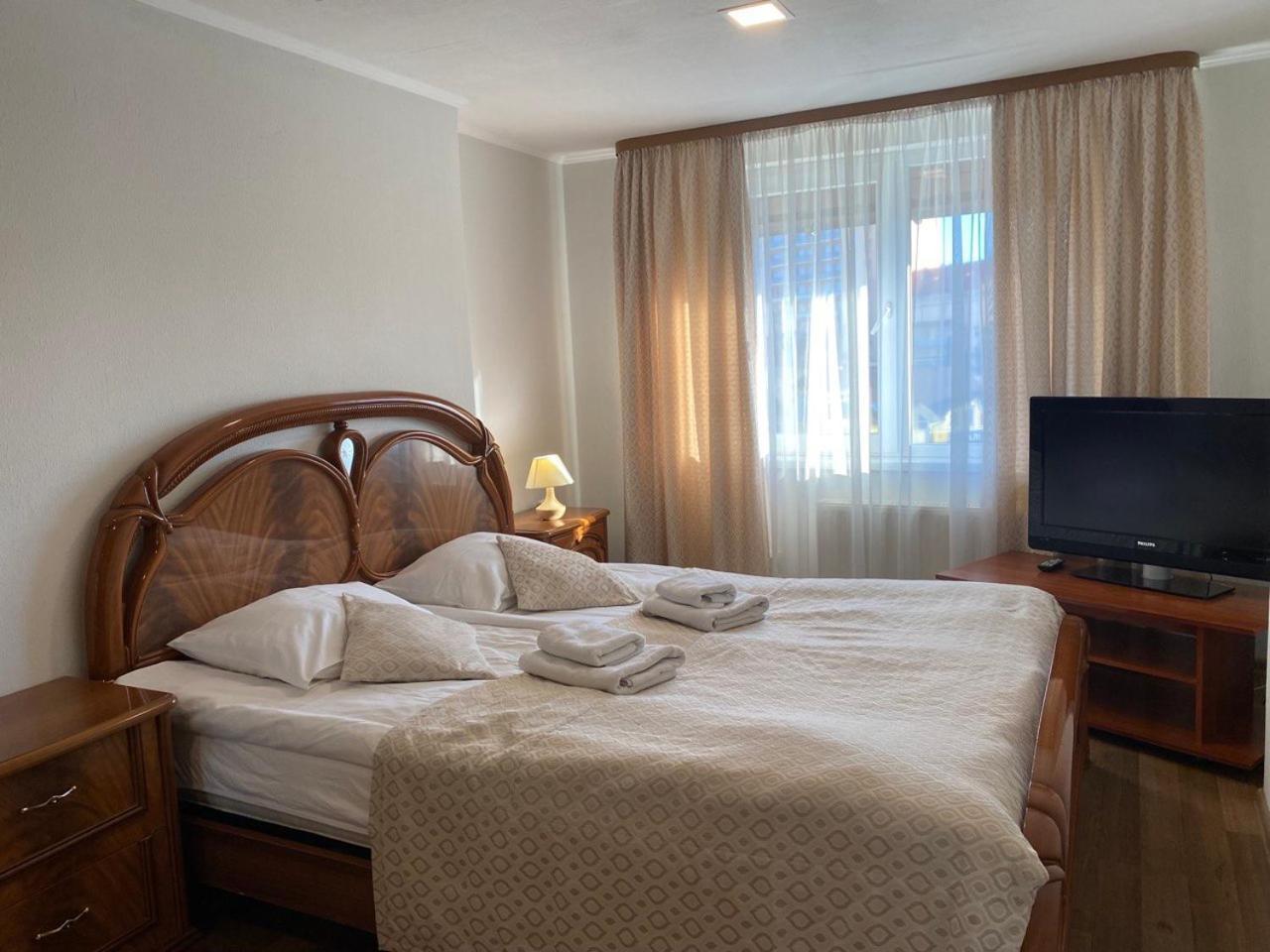 Hotel Europa Truskavets Ngoại thất bức ảnh