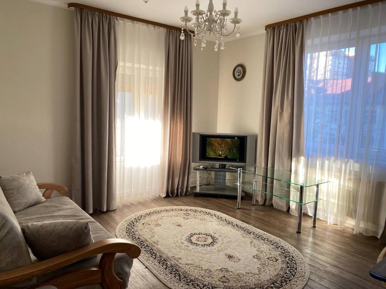 Hotel Europa Truskavets Ngoại thất bức ảnh