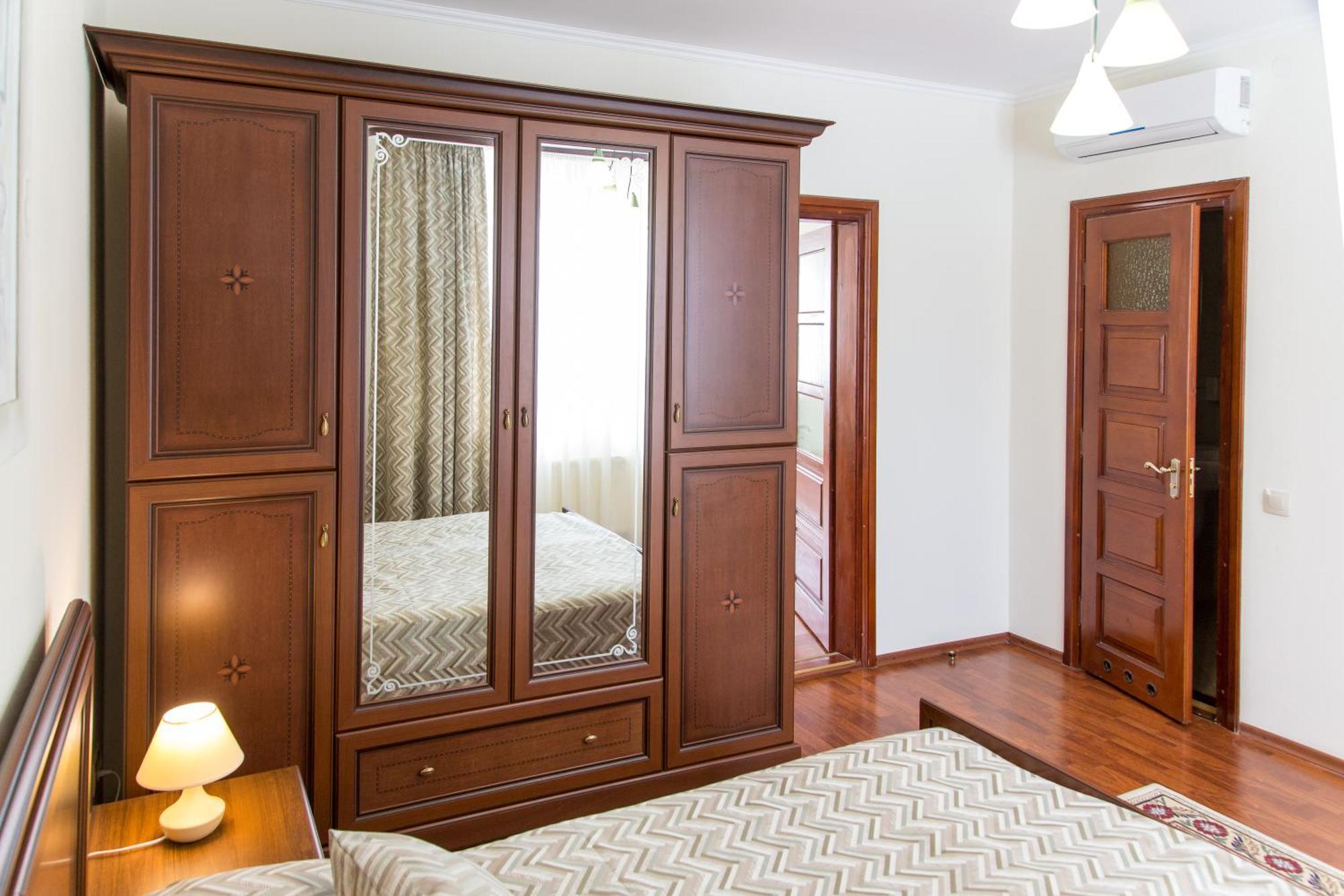 Hotel Europa Truskavets Ngoại thất bức ảnh